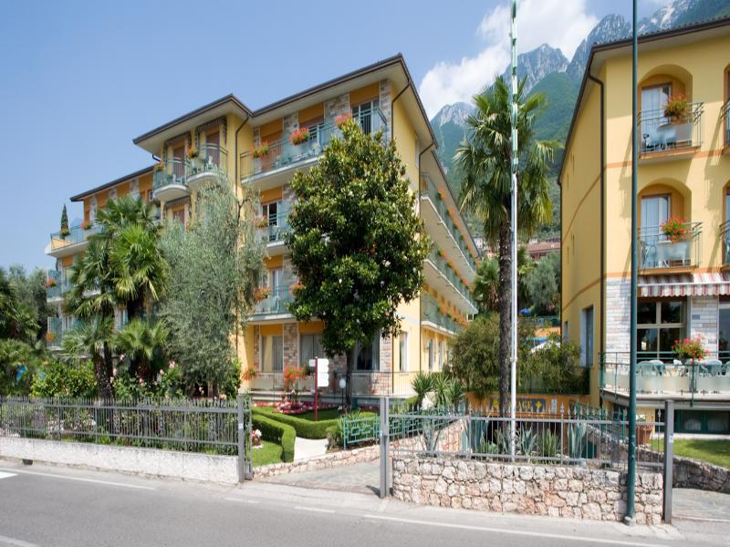 Hotel Drago Brenzone sul Garda Exterior photo