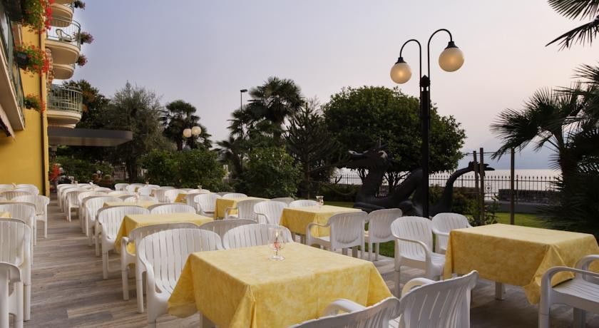 Hotel Drago Brenzone sul Garda Exterior photo